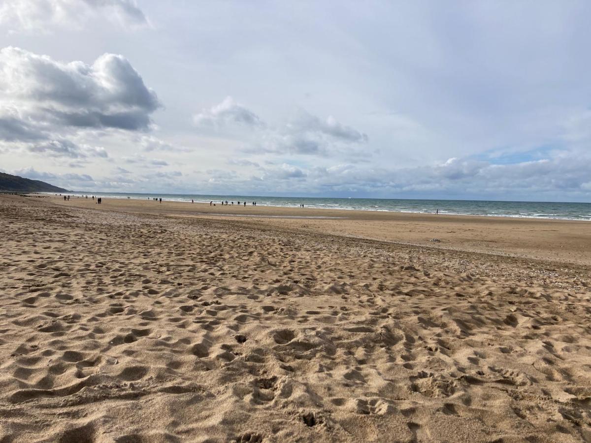 Appartement Neuf Beautiful Villers 1-4 Pers Avec Parking Prive Et A 200 M Plage Exteriér fotografie